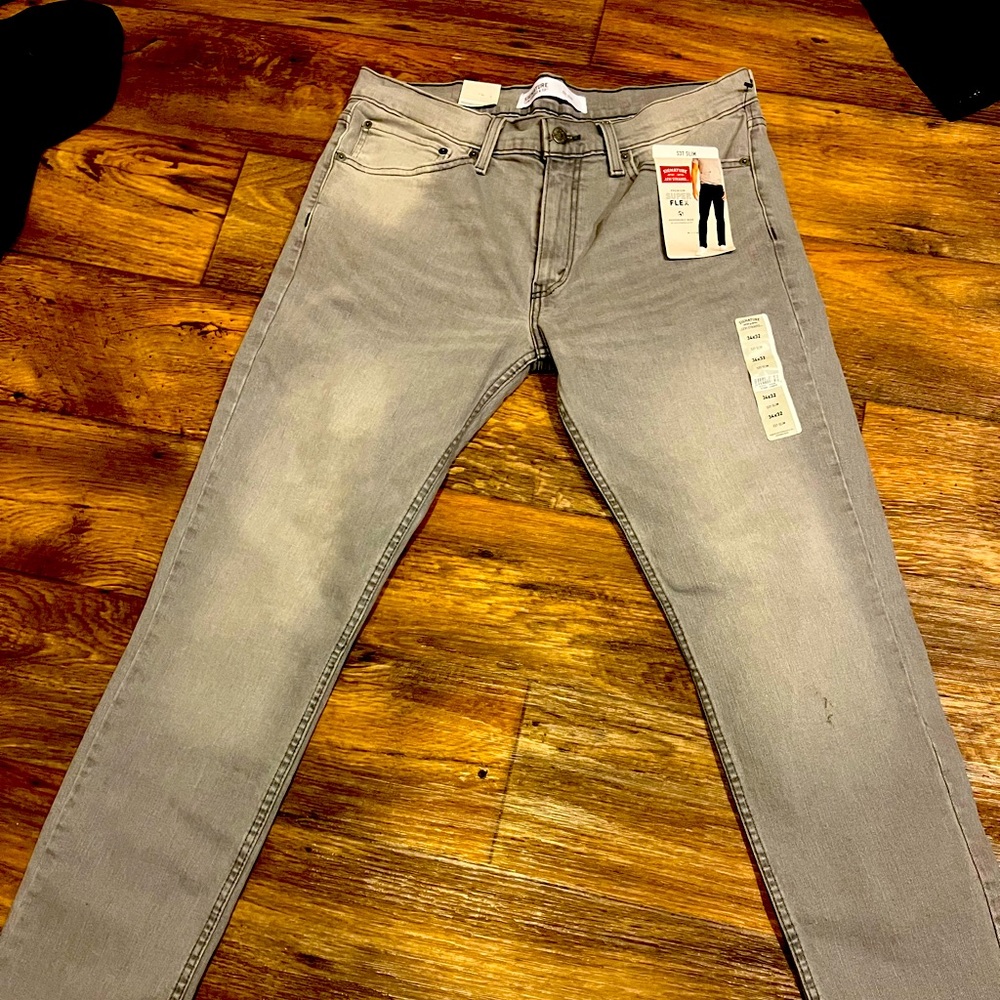 Brand New pair of Levi’s Signature series slim